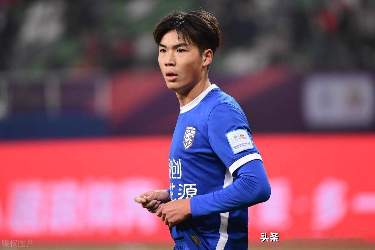 开云体育下载-包含清晨广州队调整名单Karsa连续十五场比赛得分超过失利之后，北京国安临场应变备战中超的词条