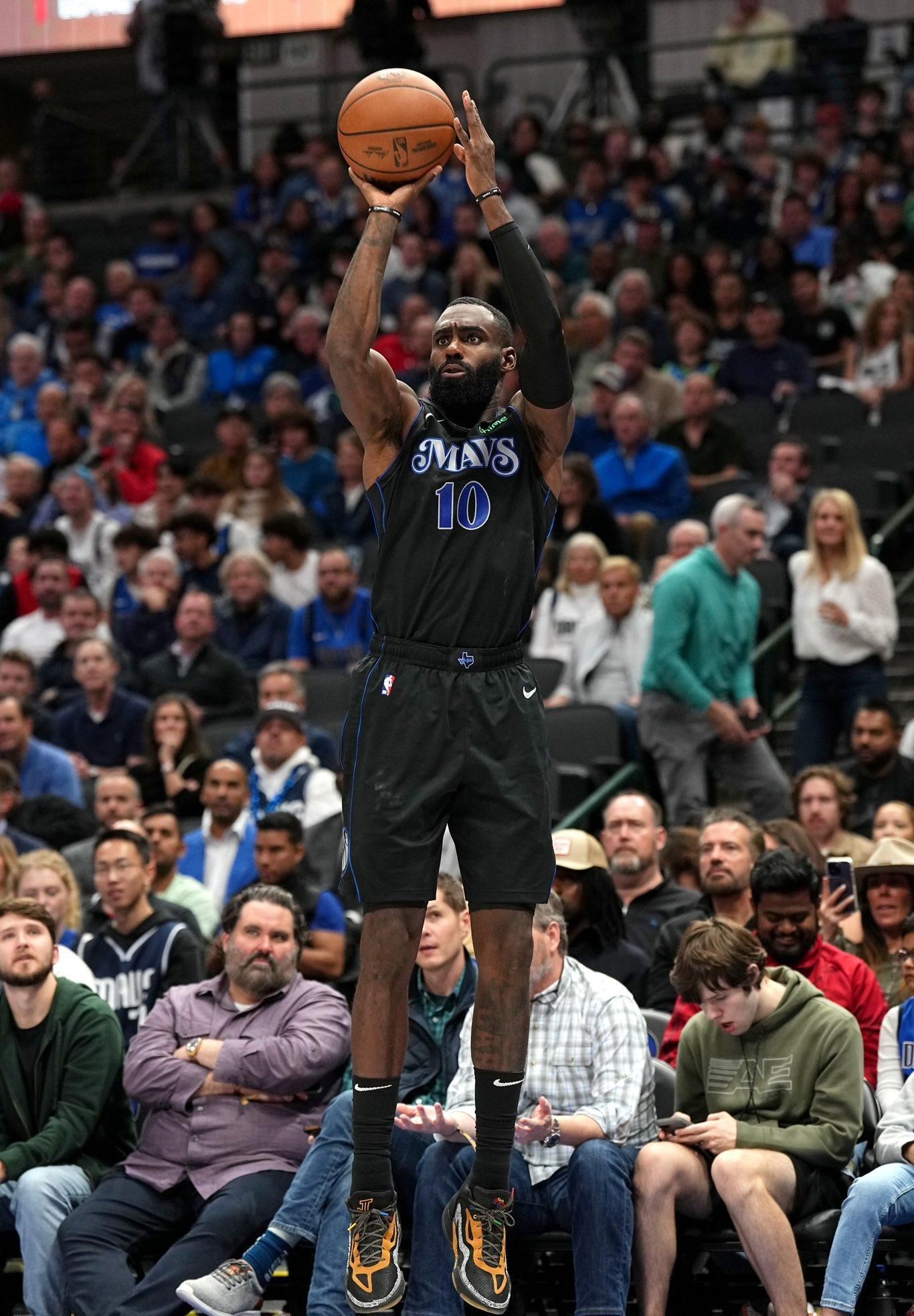 开云体育官网-费城76人加时末段迎来里程碑转会期达拉斯独行侠调整名单以备全明星赛之后，转折点北京国安队长鼓劲的简单介绍